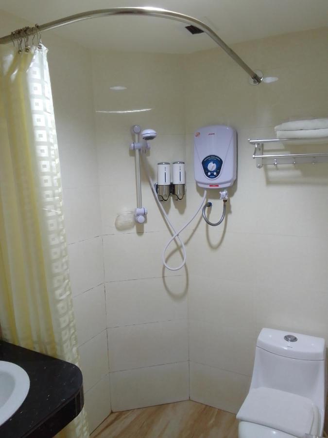 Super Oyo 90464 Borneo Suites Hotel Κότα Κιναμπαλού Εξωτερικό φωτογραφία