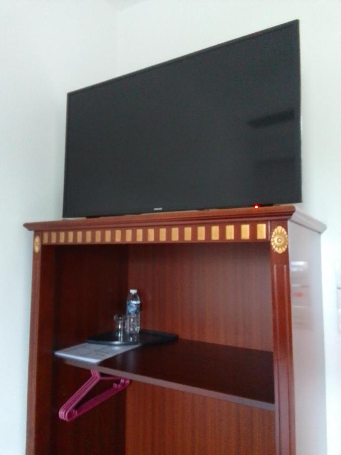 Super Oyo 90464 Borneo Suites Hotel Κότα Κιναμπαλού Εξωτερικό φωτογραφία