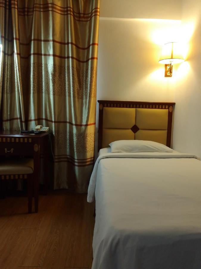 Super Oyo 90464 Borneo Suites Hotel Κότα Κιναμπαλού Εξωτερικό φωτογραφία