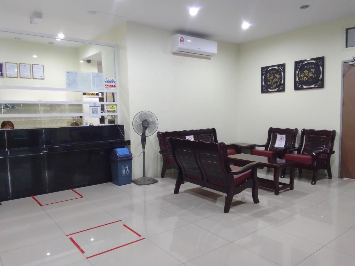 Super Oyo 90464 Borneo Suites Hotel Κότα Κιναμπαλού Εξωτερικό φωτογραφία