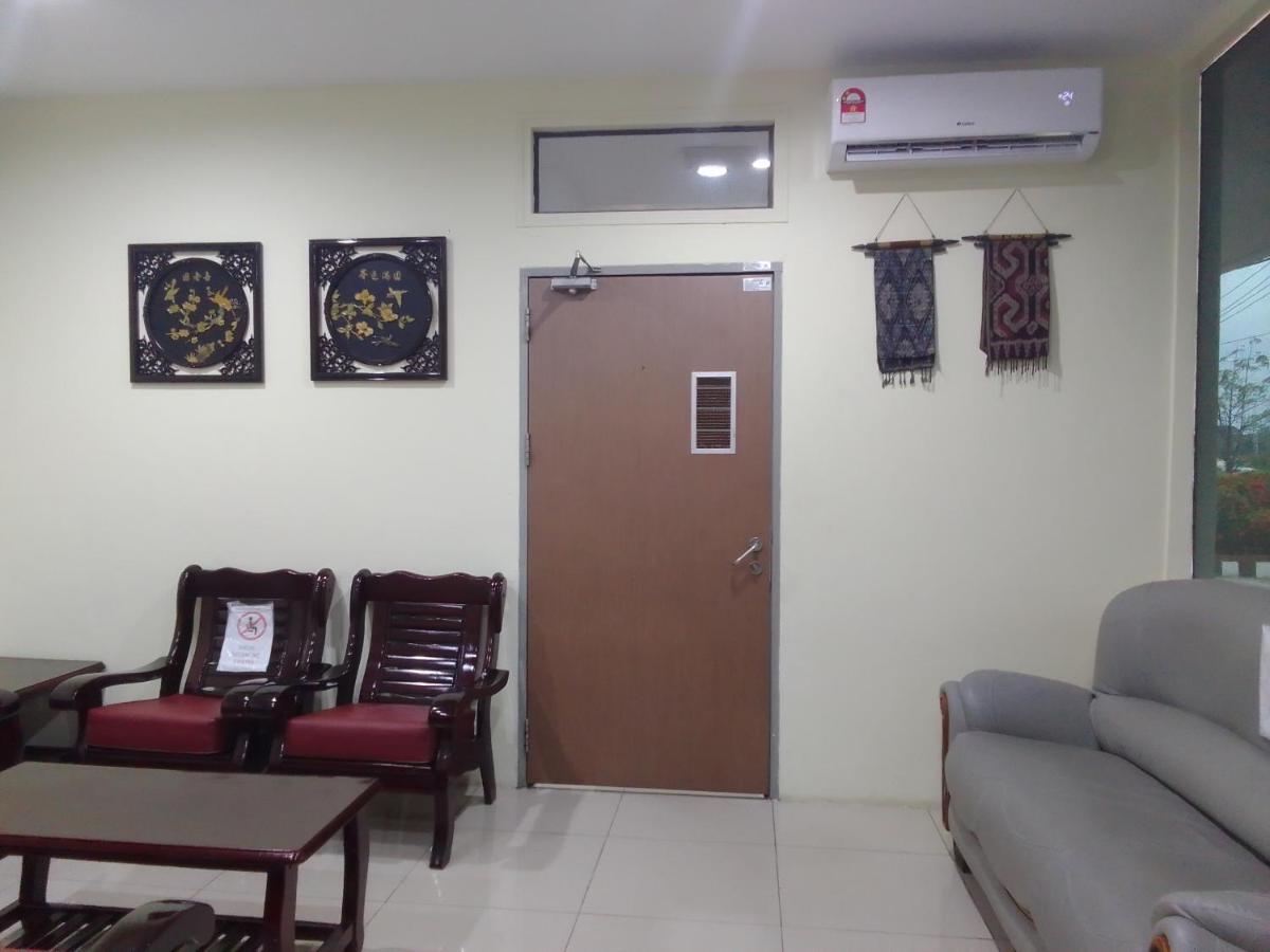 Super Oyo 90464 Borneo Suites Hotel Κότα Κιναμπαλού Εξωτερικό φωτογραφία